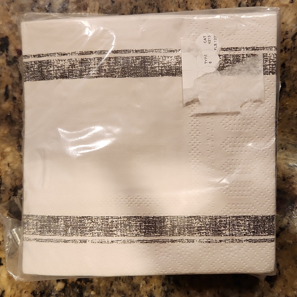 New Martha Stewart 40pk Bee Paper Cocktail Napkins - Picture 2 of 3